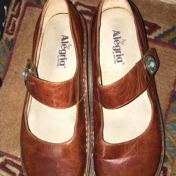 Algeria Mary Janes - Picture 4 of 8